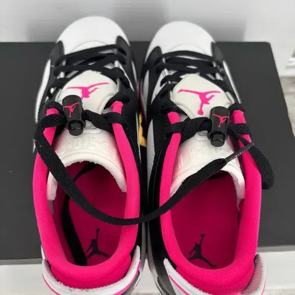 Air Jordan 6 retro sneaker 6.5